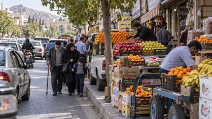 پیاده&zwnj;رو&zwnj;های شیراز همچنان در اشغال؛ وعده&zwnj;های ساماندهی روی زمین ماند