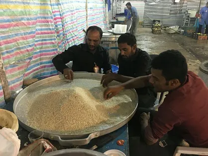۴۱ نفر از فعالان جهادی دانشگاه&zwnj;های استان کرمان به زائران حسینی خدمات رسانی می&zwnj;کنند + تصاویر