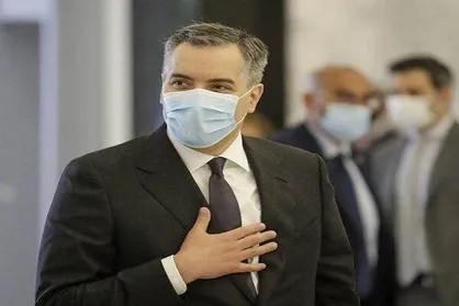 تأکید مصطفی ادیب بر تلاش برای به نتیجه رسیدن طرح فرانسه