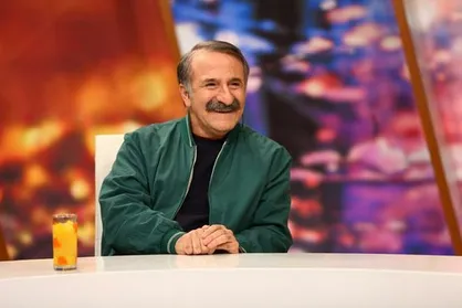 مهران رجبی در لباس روحانیت به شبکه ۳ می&zwnj;آید+عکس