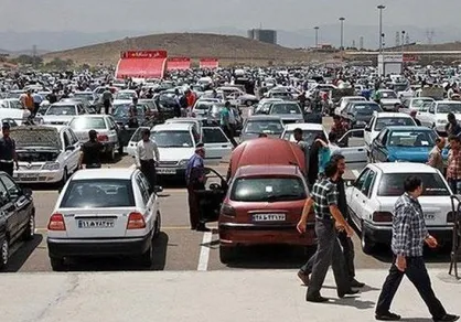 کسی جرات خرید و فروش خودرو ندارد