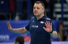 سرمربی تیم ملی والیبال ایران امروز وارد تهران شد
