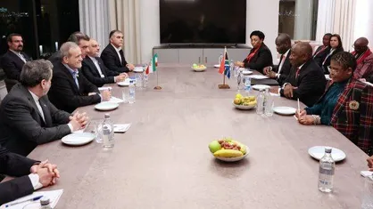 پزشکیان: حضور ایران در بریکس می&zwnj;تواند تاثیرگذاری ابزار تحریم&zwnj;های غیرمنصفانه را کاهش دهد/ رامافوزا: ایران را دوست خود می&zwnj;دانیم و از هر فرصتی برای گسترش روابط استفاده خواهیم کرد