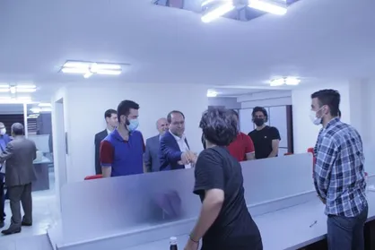 رئیس دانشگاه تهران به دیدار دانشجویان بازداشتی رفت / دانشجویان بازداشتی آزاد شدند