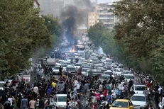 غربی‌ها در جریانات اخیر از ابزار تحریم به عنوان یک چماق استفاده کردند/ نقش کلیدی سلبریتی‌ها و شهرت معاشان در دامن زدن به اغتشاشات
