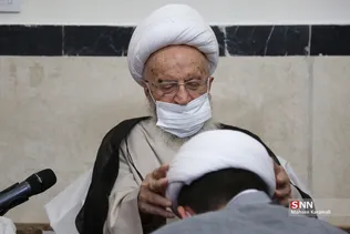 عمامه‌گذاری طلاب در میلاد امام حسین(ع)