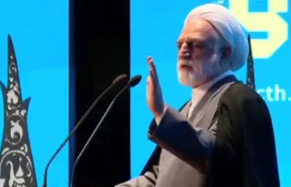 کودک که بودم در کنار خواهرانم قالیبافی می&zwnj;کردم