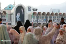 نماز فرشته‌ها به یاد امام شهید در مصلی امام خمینی (ره)