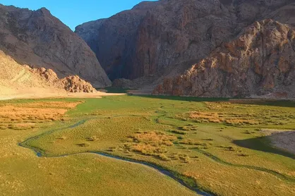 تماشای طبیعت روستای لزور از قاب تصویر &laquo;تهرانگرد&raquo;