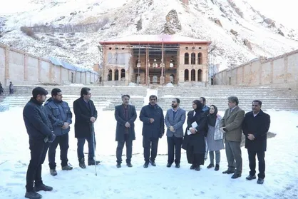 بازدید ضرغامی از کاخ ناصری شهرستانک/ تاکید وزیر میراث&zwnj;فرهنگی بر حمایت از سرمایه&zwnj;گذاران حوزه گردشگری