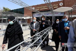 بازدید علیرضا زالی از مرکز واکسیناسیون بسیج دانشجویی