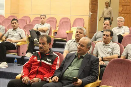 نشست تاج با مدیران سرخابی درخصوص بهبود وضعیت فروش بلیت