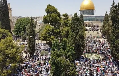 حضور ۵۰ هزار فلسطینی در نماز جمعه مسجدالاقصی