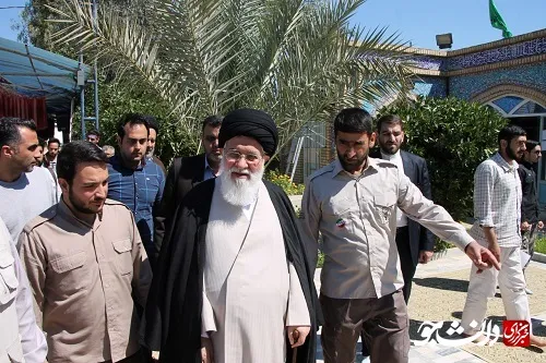 نماینده ولی فقیه در استان خراسان رضوی در زیارتگاه شهدای هویزه حضور یافت