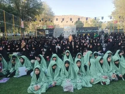 اجتماع زینبیون همراه با تعزیه کاروان اسرا در شهرکرد برگزار شد + فیلم