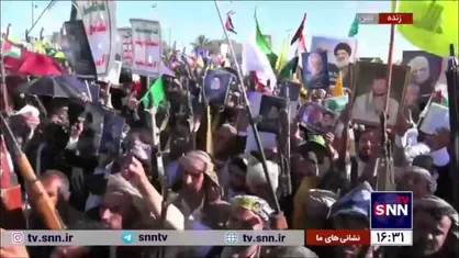 تصاویر شهیدان سیدحسن نصر الله، سردار نیلفروشان و سپهبد قاسم سلیمانی و دیگر شهدای مقاومت در اجتماع ضدصهیونیستی مردم یمن