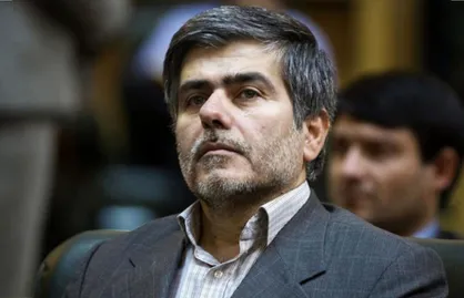 آقای عباسی؛ از اقدامات وزارت نفت علیه دانشگاه صنعت نفت جلوگیری کنید