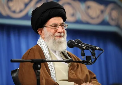 تحلیل رهبر انقلاب از مبارزات سیاسی امام حسن و امام حسین (علیهماالسلام)
