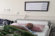 پیرمرد نابینا به دلیل مشکلات مالی در آستانه اخراج از بیمارستان
