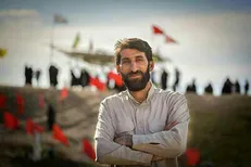 حضور متفاوت یک همسر شهید در چالش عکس ده ساله +تصویر