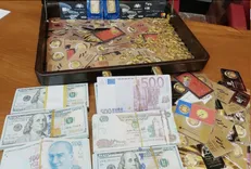 صدور کیفرخواست پرونده قاچاق ۲۲۹ میلیون یورویی ارز در ارومیه / همکاری کارمندان بانک در جعل اسناد و ارتشاء