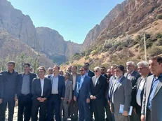 صالحی امیری: درآمدهای گردشگری باید به صورت مستقیم به مردم محلی بازگردد