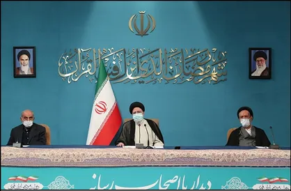 رئیسی: راهبرد ما در مذاکرات راهبردهای رهبرانقلاب است / دولت برنامه&zwnj;های خود برای رفع مشکلات بزرگتر را آغاز کرده