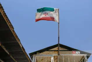 پاسدار شهید ملک نیاز دارابی که در سال 61 و در سن 20 سالگی شهید می شود.