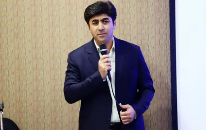 ممبینی: با استفاده از VAR اشتباهات داوری را به حداقل می&zwnj;رسانیم