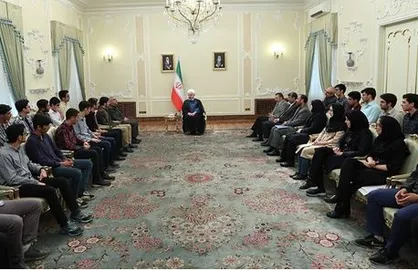 تجلیل روحانی از مدال آوران المپیاد&zwnj;های جهانی ۲۰۱۹