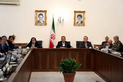 مردم هیچ اعتنایی به سخنان ترامپ نکردند/ ضرورت صیانت از اشتغال موجود در کنار ایجاد شغل جدید