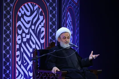 هنرمندان خود را مدیون خون شهدا نکنند/ترس مهم&zwnj;ترین عامل بردگی انسان