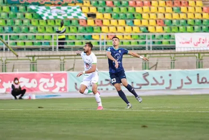 دو بازیکن مبتلا به کرونا دیدار ذوب&zwnj;آهن با صنعت نفت آبادان را از دست دادند