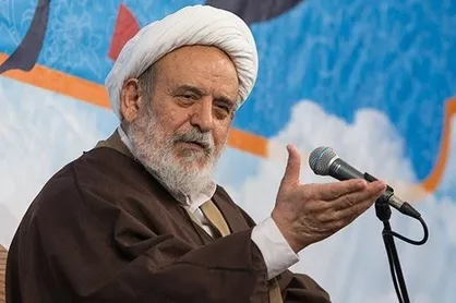 چرا همیشه ناراحتیمونو برای خدا میبریم؟