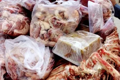عرضه گوشت تاریخ&zwnj;گذشته در ارومیه / قصاب متخلف ۱.۴ میلیارد ریال جریمه شد