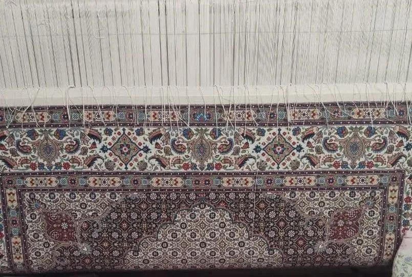 بافت و برش ۷ تخته فرش اهدایی خراسان جنوبی به عتبات عالیات