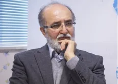 دولت خودش نرخ ارز را افزایش می‌دهد بعد تلاش می‌کند آن را به گردن دلال‌ها بیاندازد!