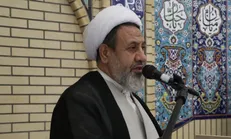 شکستن وحدت و همدلی جامعه، همراهی با دشمن است / باید پای وحدت در کشور ایستاد