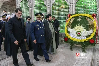 امام 