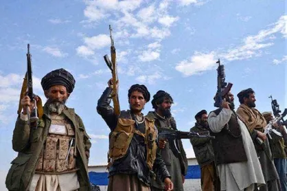 طالبان مدعی تصرف گذرگاه کلیدی افغانستان-پاکستان شد