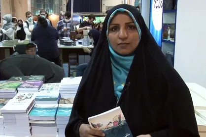 نمایشگاه&zwnj;گردی با اهالی فرهنگ (معصومه امیرزاده)