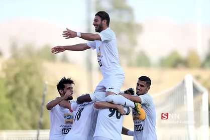 خلیل&zwnj;زاده: می&zwnj;خواستند استقلالی&zwnj;ها ناراحت نشوند من را محروم کردند!