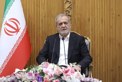 پزشکیان: توسعه همکاری&zwnj;ها با همسایگان از اولویت&zwnj;های ماست + فیلم
