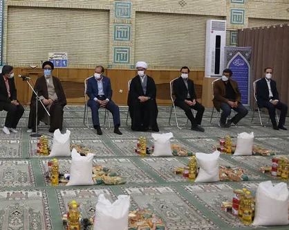 توزیع ۲۰۰ بسته معیشتی در مناطق محروم از سوی بسیج دانشجویی دانشگاه تبریز