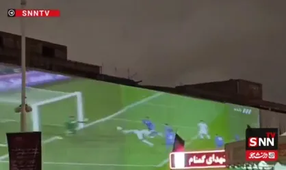 شادی گرمابخش صعود تیم ملی ایران در هوای سرد و بارانی مشهد مقدس+فیلم