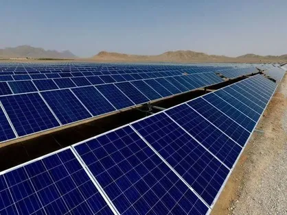 ۳۰۱ مگاوات پروژه&zwnj;های نیروگاه خورشیدی در سراسر کشور به بهره&zwnj;برداری رسید و عملیات اجرایی ۷۱۵ مگاوات نیروگاه&zwnj;های جدید آغاز شد + فیلم