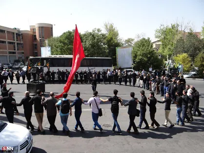 &laquo;شاه&zwnj;حسین گویان&raquo;؛ مراسم ویژه تبریزی&zwnj;ها در ایام محرم/ دانشجویان اهل تسنن در مراسم عزاداری امام حسین(ع) حضور می&zwnj;یابند