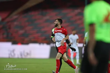 اسکوچیچ اسم مهاجم جوان پرسپولیس را یادداشت کرد