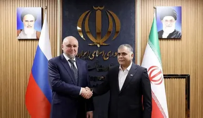 پاک&zwnj;نژاد: در حال بررسی واگذاری توسعه یکی از میادین بزرگ مشترک به روسیه هستیم؛ مقدمات مذاکرات آن فراهم شده است + فیلم