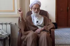 ناگفته‌های امامی‌کاشانی از انتخاب آیت‌الله خامنه‌ای به رهبری / آقای منتظری به‌خاطر سادگی‌ سقوط کرد